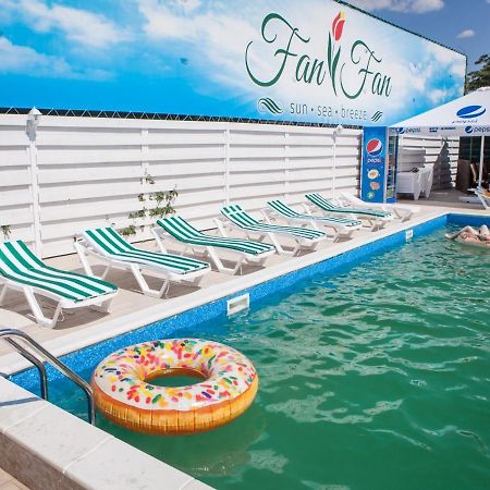 Fanfan Hotel Odessa Eksteriør billede