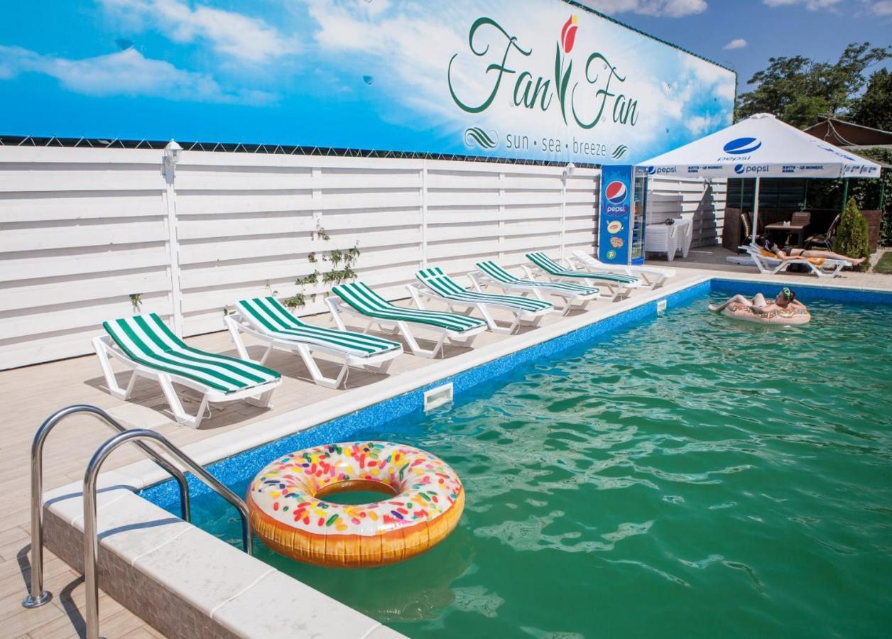 Fanfan Hotel Odessa Eksteriør billede