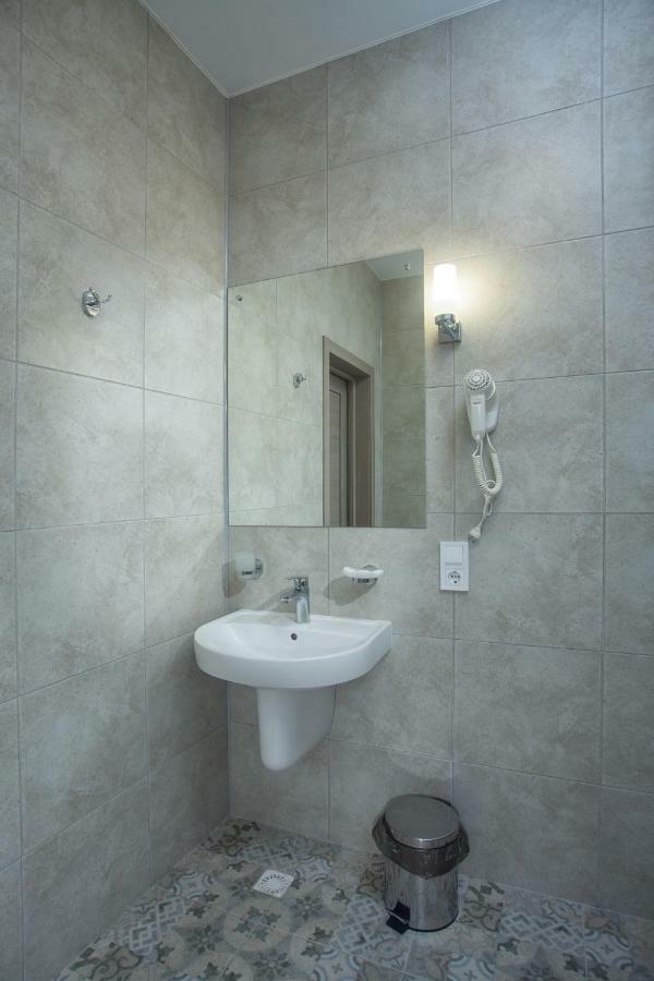 Fanfan Hotel Odessa Eksteriør billede