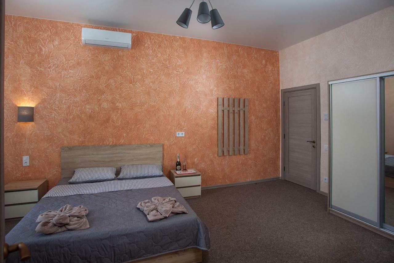 Fanfan Hotel Odessa Eksteriør billede